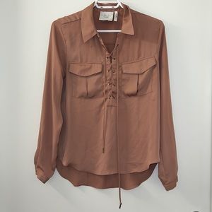 L’Academie tan long-sleeved tie front blouse
